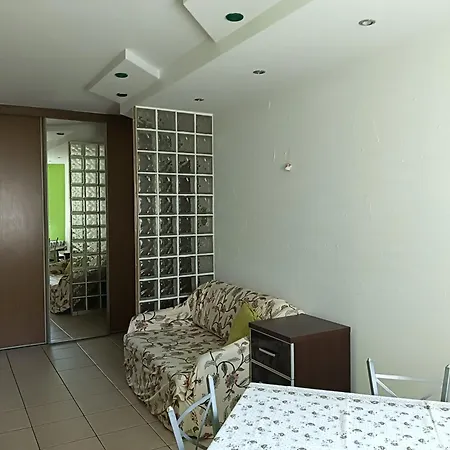 Wyszynskiego 32m16 Apartment *